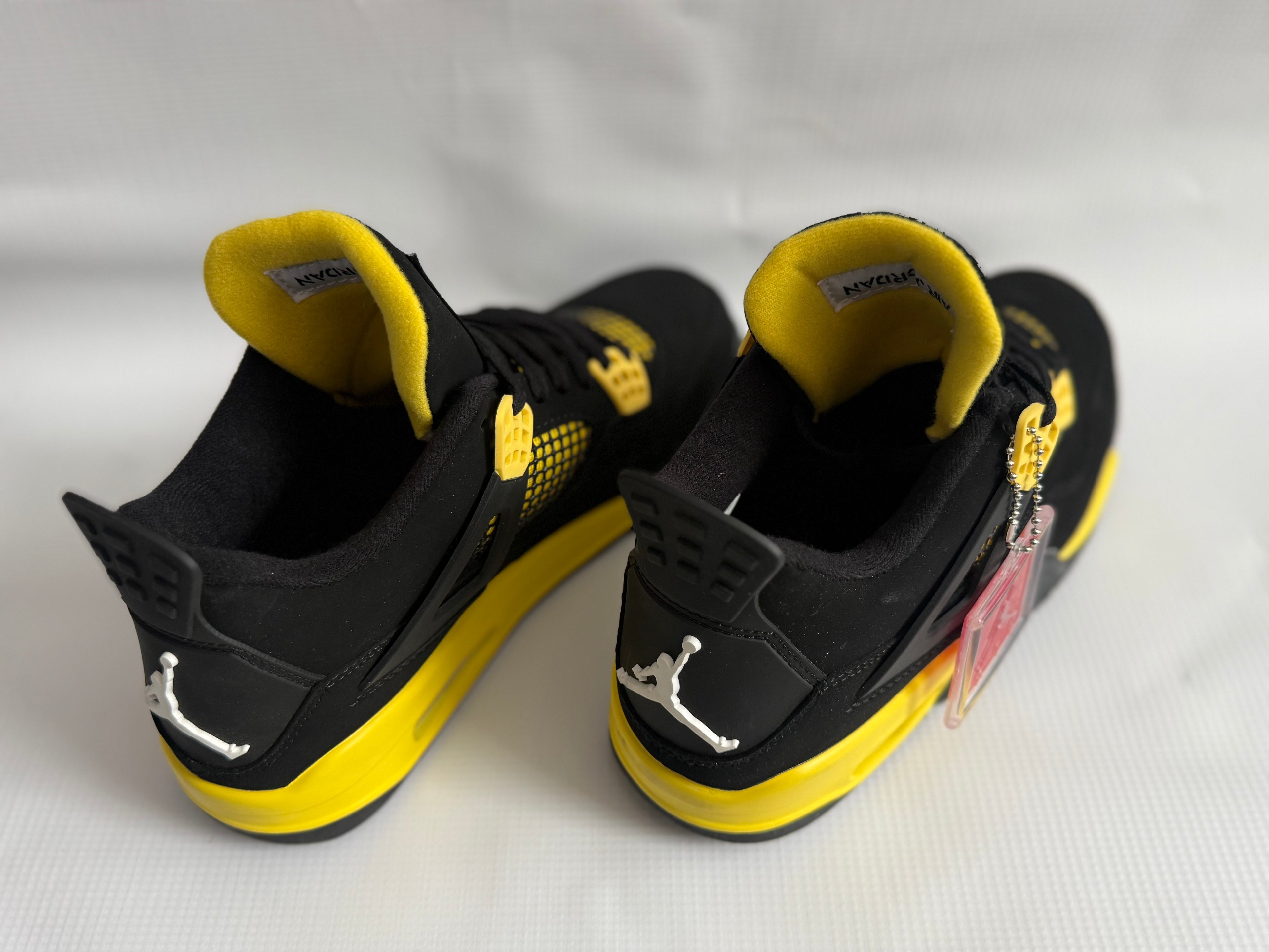 Air Jordan 4